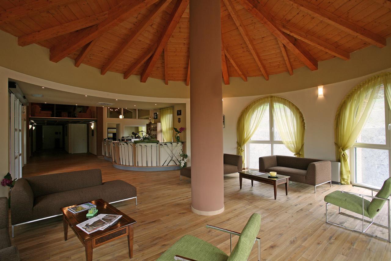 Golf Valcurone Hotel Momperone Exterior foto