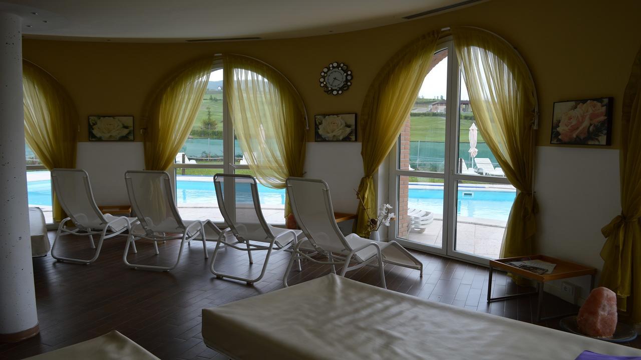 Golf Valcurone Hotel Momperone Exterior foto