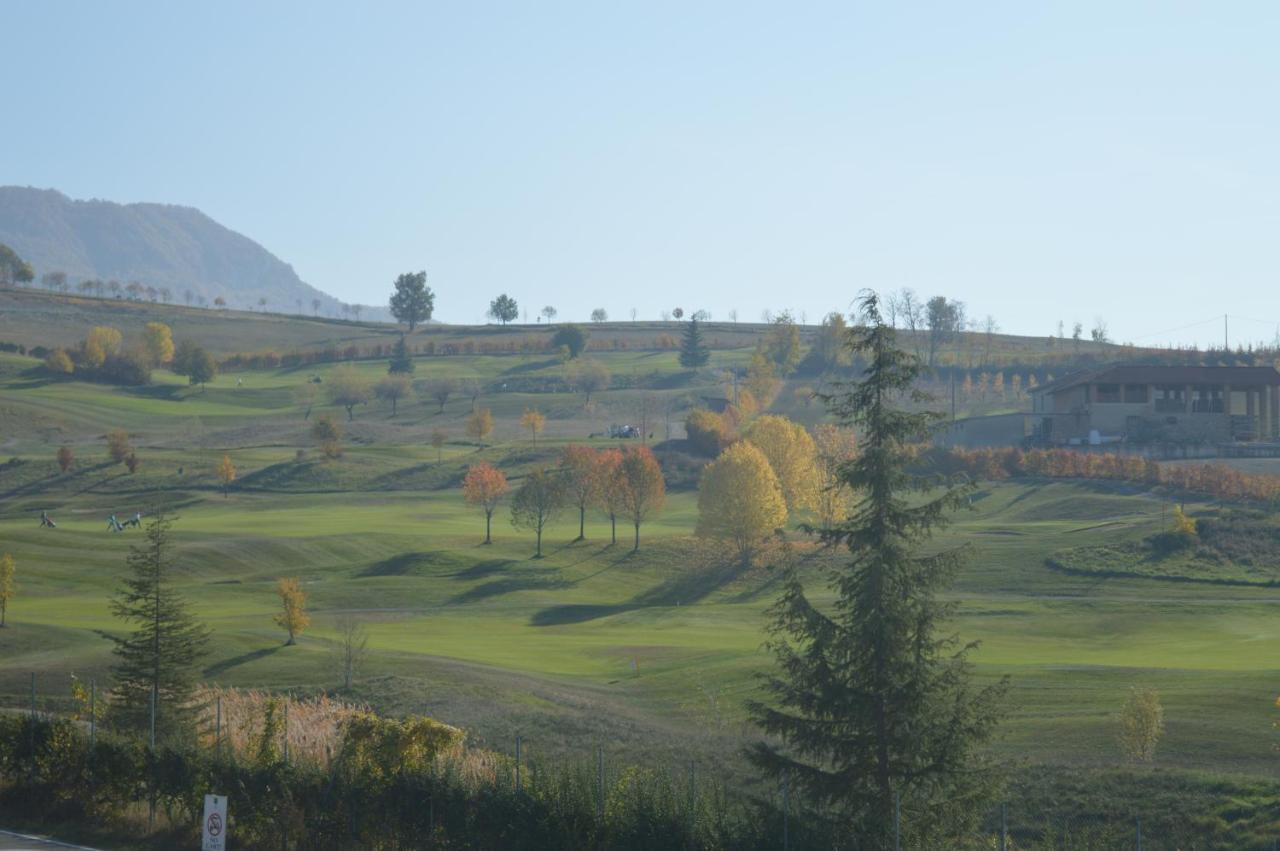 Golf Valcurone Hotel Momperone Exterior foto
